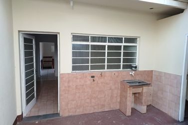Casa para alugar - JARDIM BRASIL
