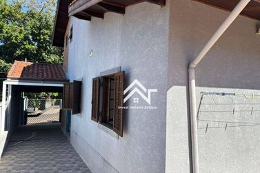 Casa para alugar - 212m&sup2; - Jardim do Lago