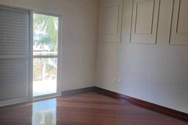 Sobrado para alugar - 700m&sup2; - Lagos de Santa Helena