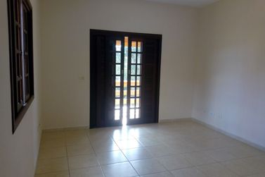 Casa para alugar - 183m&sup2; - Vila Petr&oacute;polis
