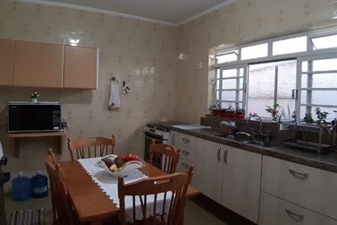 Casa &agrave; venda - 197m&sup2; - VILA RICA