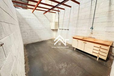 Sal&atilde;o Comercial para alugar - 584m&sup2; - Vila Industrial