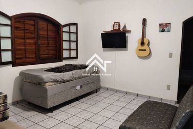 Ch&aacute;cara &agrave; venda - 800m&sup2; - S&iacute;tio Santa F&eacute;