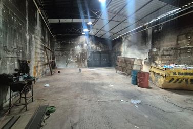 Sal&atilde;o Comercial &agrave; venda - 250m&sup2; - Jardim Imperial