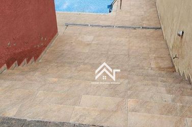 Casa &agrave; venda - 429m&sup2; - Vale das Flores
