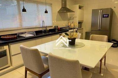 Casa &agrave; venda - 566m&sup2; - Parque Res Shambala