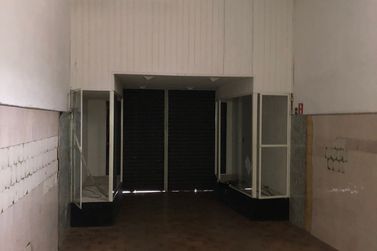 Sal&atilde;o Comercial &agrave; venda - CENTRO