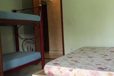 Ch&aacute;cara &agrave; venda - 3200m&sup2; - Parque Rio Abaixo