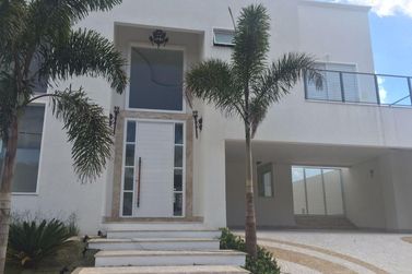 Casa &agrave; venda - 800m&sup2; - Condominio Shambala III
