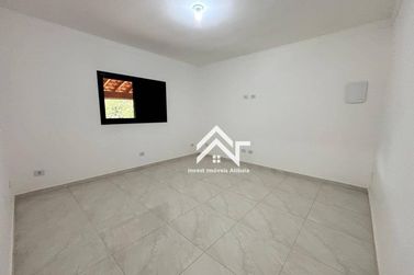 Casa &agrave; venda - 138m&sup2; - Parque Arco Iris