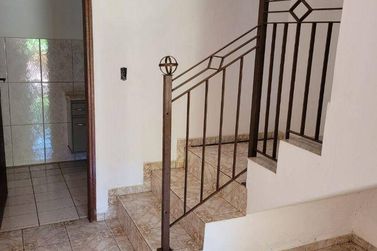 Casa &agrave; venda - 280m&sup2; - Tr&ecirc;s Pistas