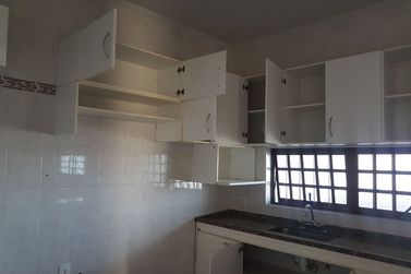 Casa &agrave; venda - 300m&sup2; - CIDADE SAT&Eacute;LITE