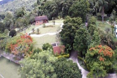 S&iacute;tio &agrave; venda - 810m&sup2; - Jardim Maracan&atilde;