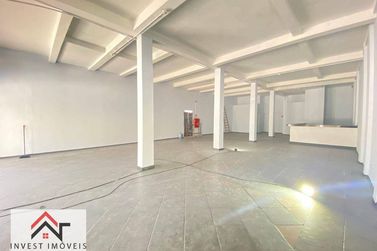 Sal&atilde;o Comercial para alugar - 450m&sup2; - Cidade Sat&eacute;lite