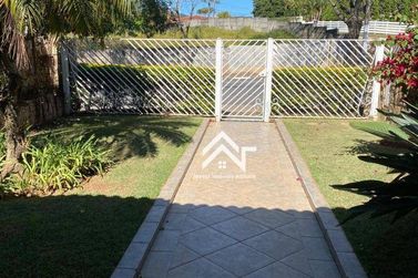 Casa para alugar - 371m&sup2; - Vila Loanda