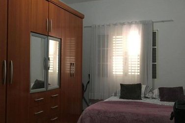 Casa &agrave; venda - 270m&sup2; - Centro