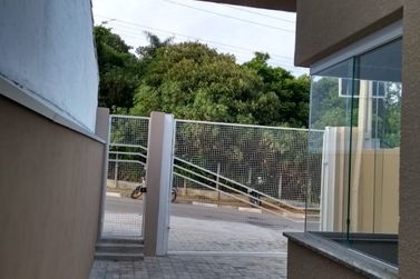 Casa &agrave; venda - 73m&sup2; - JD BROGOT&Aacute;