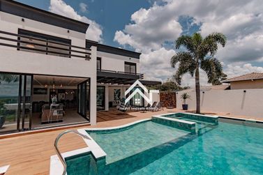 Casa &agrave; venda - 365m&sup2; - Condom&iacute;nio Shambala III