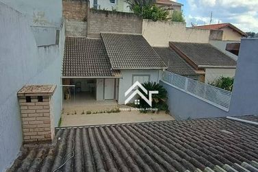 Casa &agrave; venda - 171m&sup2; - Jardim Santa B&aacute;rbara
