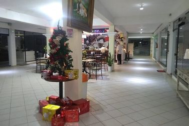 Sal&atilde;o Comercial para alugar - 20m&sup2; - Estancia Lynce