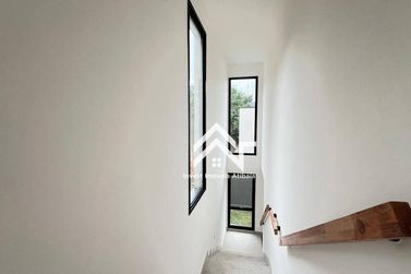 Casa &agrave; venda - 137m&sup2; - Condom&iacute;nio La Reserva II