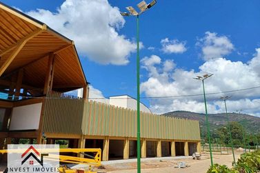 Terreno &agrave; venda - 300m&sup2; - Portal Lamis
