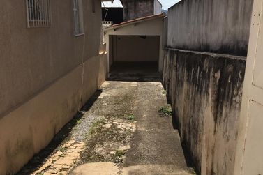Casa para alugar - CENTRO