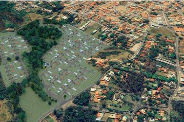 Terreno &agrave; venda - 175m&sup2; - Jardim Colonial