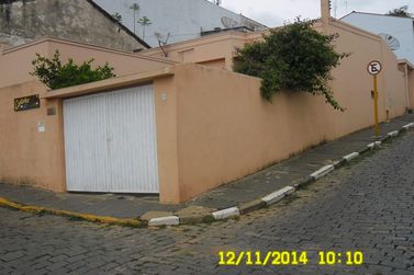 Casa &agrave; venda - 211m&sup2; - Centro