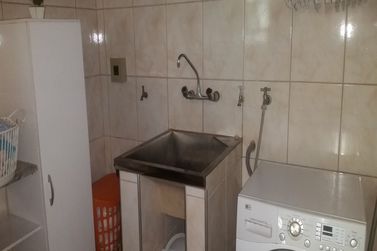 Ch&aacute;cara &agrave; venda - 374m&sup2; - Jardim Suely