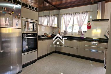 Ch&aacute;cara &agrave; venda - 2000m&sup2; - Vit&oacute;ria R&eacute;gia