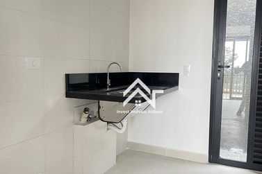 Casa &agrave; venda - 137m&sup2; - Condom&iacute;nio La Reserva II