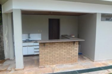 Casa &agrave; venda - 645m&sup2; - Nova Gard&ecirc;nia