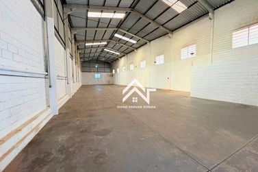 Sal&atilde;o Comercial para alugar - 584m&sup2; - Vila Industrial