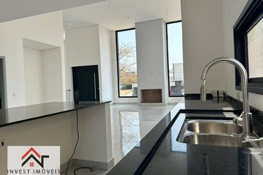 Casa &agrave; venda - 304m&sup2; - Figueira Garden