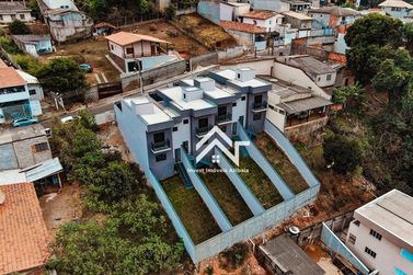 Sobrado &agrave; venda - 78m&sup2; - Jardim Imperial