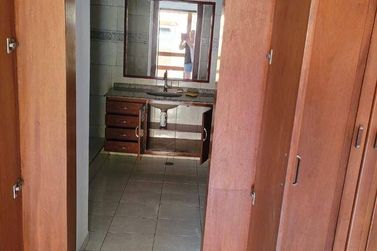 Casa &agrave; venda - 280m&sup2; - Tr&ecirc;s Pistas