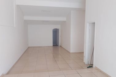 Sal&atilde;o Comercial para alugar - 60m&sup2; - Alvin&oacute;polis