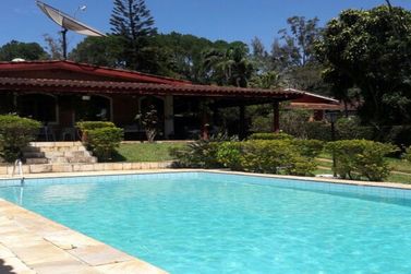 Ch&aacute;cara &agrave; venda - 320m&sup2; - Jardim Est&acirc;ncia Brasil