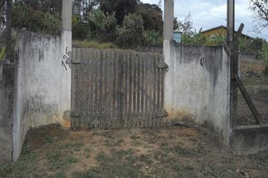 Terreno &agrave; venda - 895m&sup2; - Vit&oacute;ria R&eacute;gia