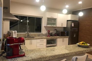 Casa &agrave; venda - 450m&sup2; - Rio Abaixo