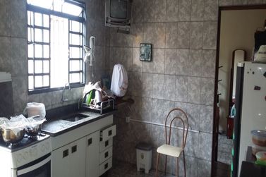 Casa &agrave; venda - 140m&sup2; - Jardim Alvin&oacute;polis