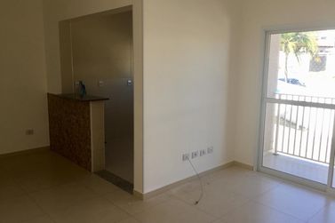 Apartamento para alugar - 65m&sup2; - JARDIM DOS PINHEIROS