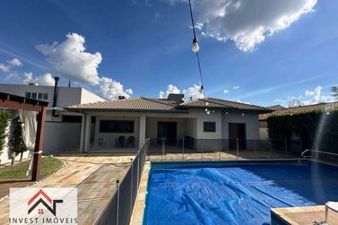 Casa &agrave; venda - 386m&sup2; - Condom&iacute;nio Shambala II