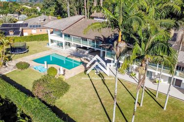 Casa &agrave; venda - 1100m&sup2; - Condominio Est&acirc;ncia Parque de Atibaia