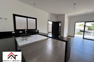 Casa &agrave; venda - 110m&sup2; - Jardim do Lago