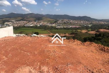 Terreno &agrave; venda - 360m&sup2; - Condom&iacute;nio Alto da Floresta