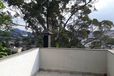 Casa &agrave; venda - 306m&sup2; - VILA GARD&Ecirc;NIA