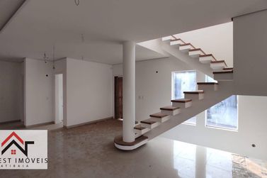 Casa &agrave; venda - 330m&sup2; - Condom&iacute;nio &Aacute;gua Verde