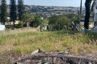 Terreno &agrave; venda - 1037m&sup2; - Condom&iacute;nio Flamboyant